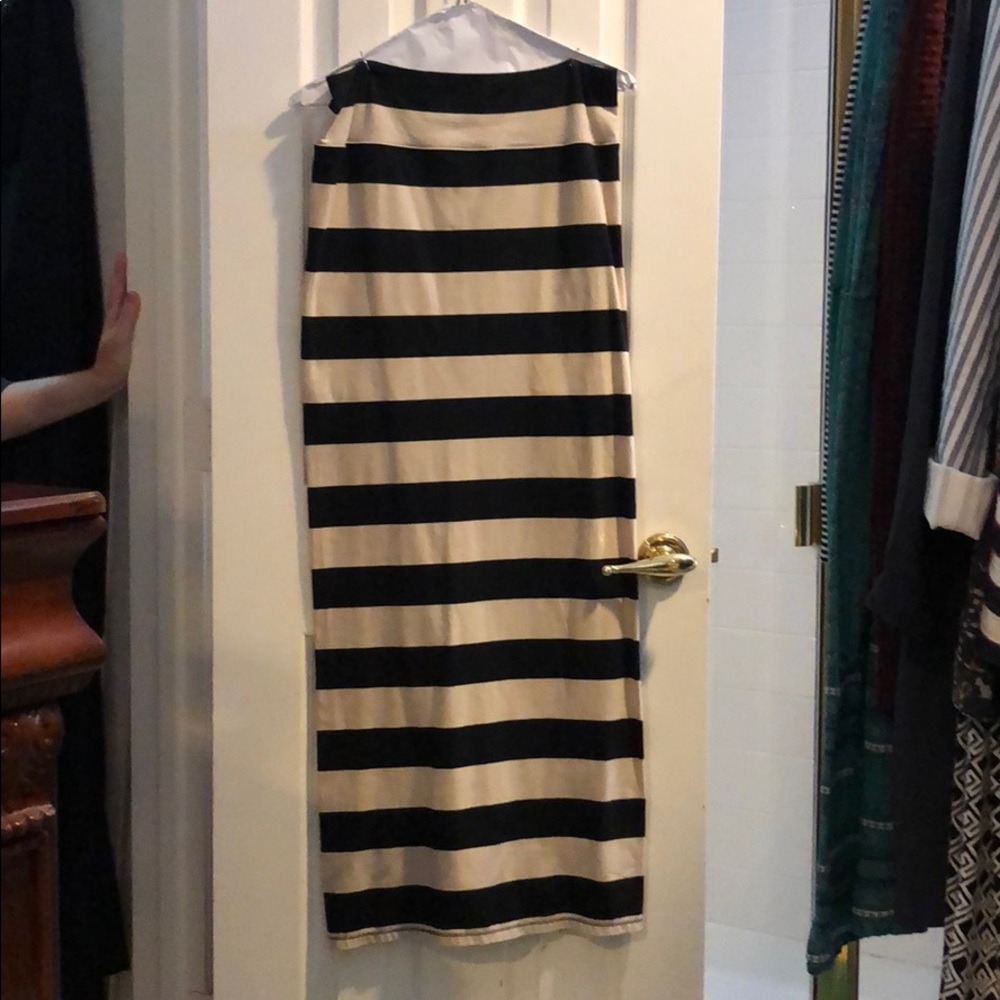 Tan and black fitted skirt with back slit